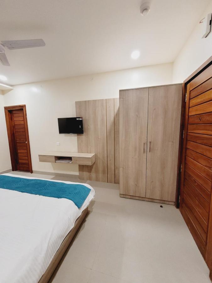 Hotel Ananda Kashi Varanasi Exterior photo