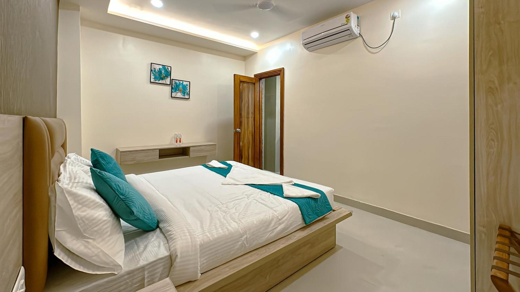 Hotel Ananda Kashi Varanasi Exterior photo