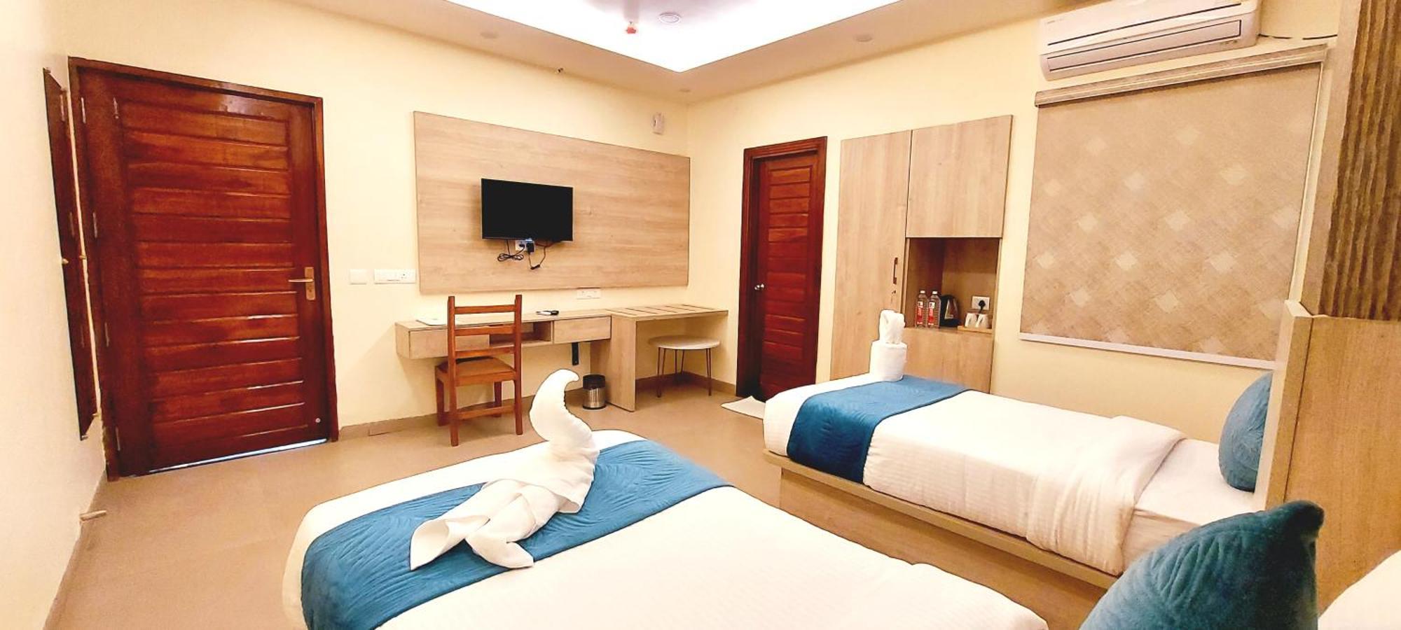 Hotel Ananda Kashi Varanasi Exterior photo